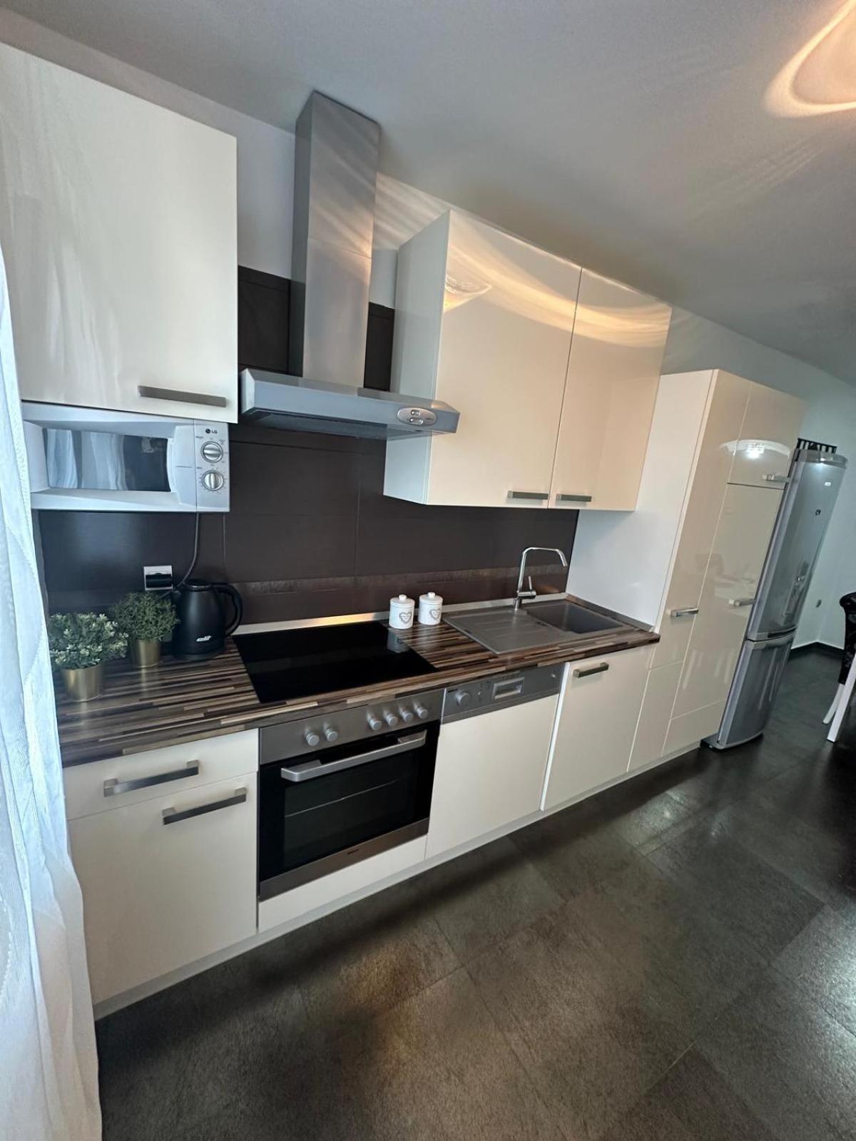 Apartment Julija Zadar Exteriör bild